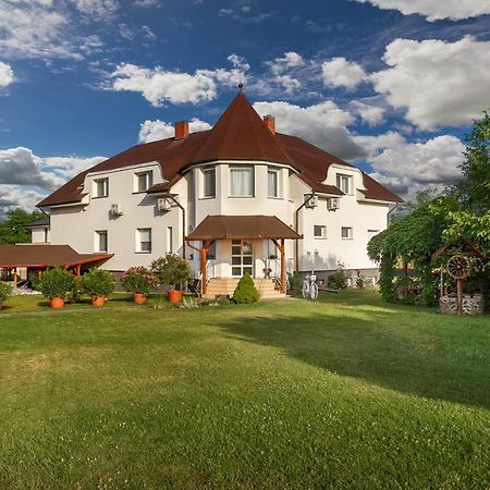 Hotel Katalin Vendeghaz Gyenesdiás Exterior foto